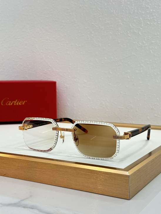 Picture of Cartier Sunglasses _SKUfw79280209fw